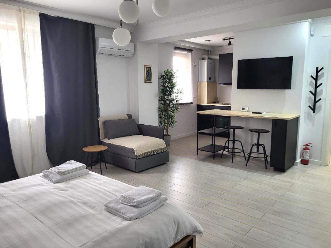 Parliament City Studios บูคาเรสต์ ภายนอก รูปภาพ